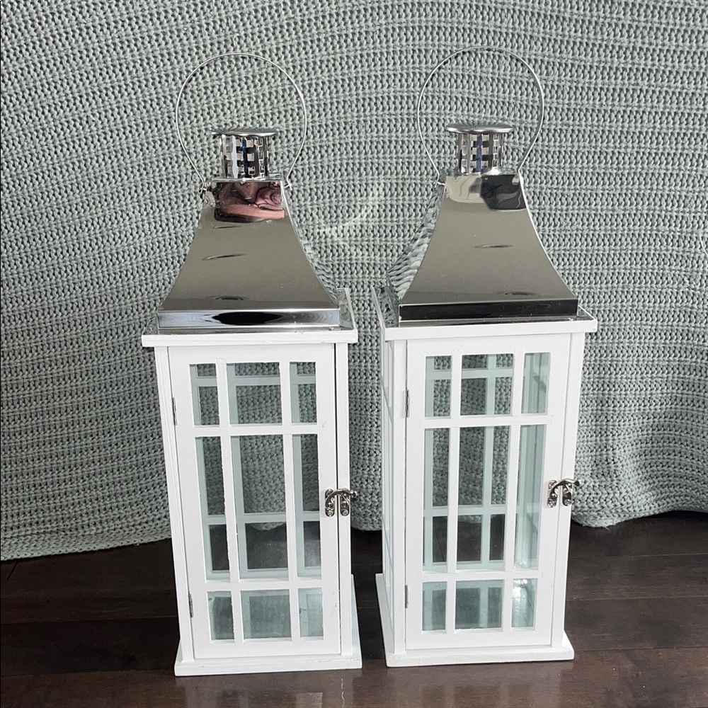 White and Silver Lantern Set